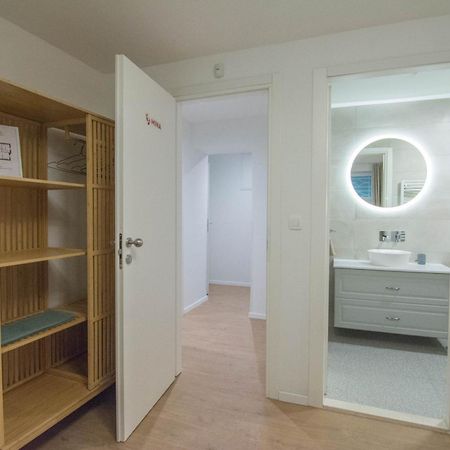 Romiru Rooms And Studio Apartment Сплит Екстериор снимка