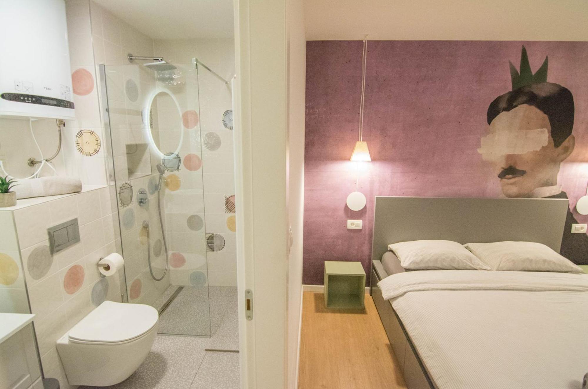 Romiru Rooms And Studio Apartment Сплит Екстериор снимка