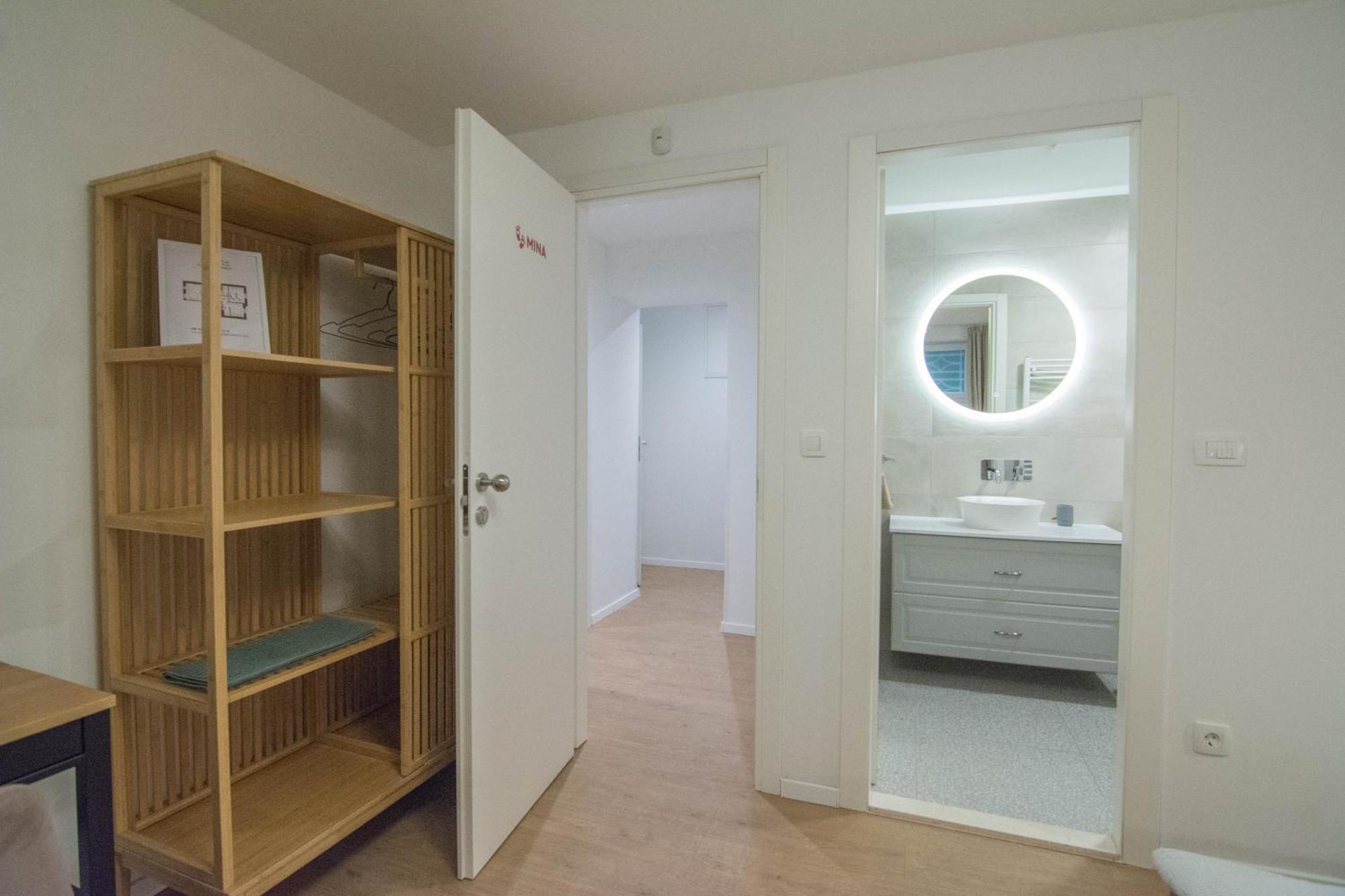 Romiru Rooms And Studio Apartment Сплит Екстериор снимка